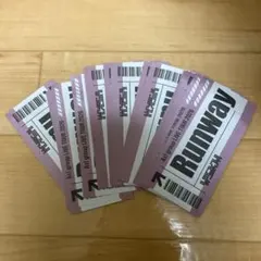 Aぇ! group LIVE TOUR 2026 Runway 銀テープ 落下物 - メルカリ