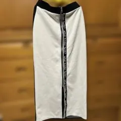 ジッパー付き タイトスカート