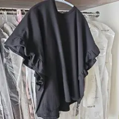 フリル袖 黒 Tシャツ　⭕お値下げしております♡