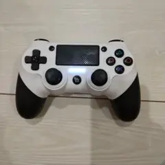 美品★ps4ワイヤレスコントローラー★白★通電、充電確認済み