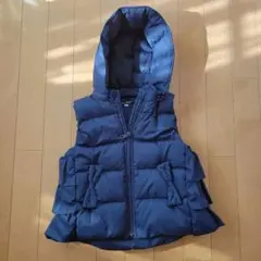 BeBe 　ダウンベスト　フード取り外し可能 120センチ