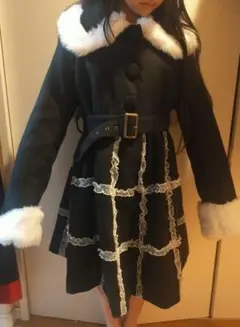 ファー付きレース装飾ロングコート