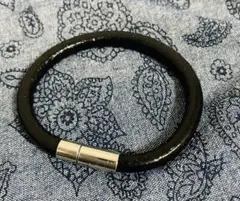 ハンドメイド　レザー　ブレス　ブラック　ブレスレット　本革　6㎜