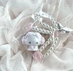 サンリオ　ホワイトフリル　シークレットストラップ　こぎみゅん