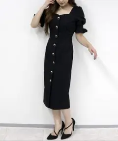 パフスリーブフロントボタン ワンピース スクエアネック ブラック 黒 タイト