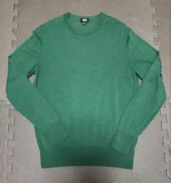 ユニクロ　メンズ　メリノクルーネックウールセーター　Ｓサイズ　グリーン