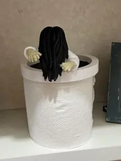 貞子 トイレットペーパーホルダー フィギュアのサムネイル
