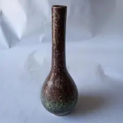 陶器製一輪挿し 茶色と緑のグラデーション