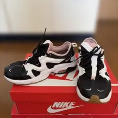 ナイキ ウィメンズ エア マックス グラヴィトン美品４月末迄