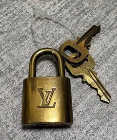 LOUIS VUITTON パドロック 437 南京錠 鍵2本 箱付き 正規品 - メルカリ