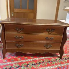 木製小型猫足チェスト3引き出し 赤内装　アクセサリーチェスト