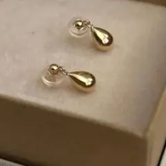 断捨離出品☆安室奈美恵ちゃん着用☆10K☆10金☆ピアス ☆オーバル 