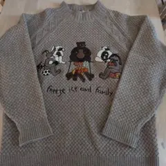 動物刺繍 ベージュ ニットセーターのサムネイル