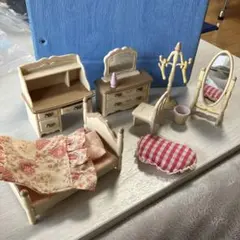 【新品•未使用】シルバニアファミリー⭐️チャイルドルームセット⭐️ フローラルチャイルドルーム -リバティプリント- / 家具と人形