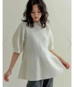 【新品】スポンジニットペプラム半袖トップスのサムネイル