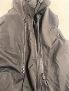 ブラック フード付き ベスト M