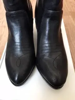 ショートブーツ