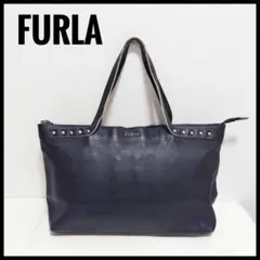 FURLA　スタッズ付きレザートートバッグ　シボ革　大容量　A4サイズ収納可　黒
