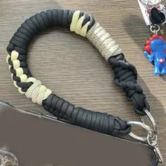 スマホストラップ　ハンドストラップ　パラコード　ハンドメイド