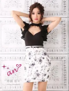 an アン キャバドレス フラワー 新品 未使用 タグ付き S