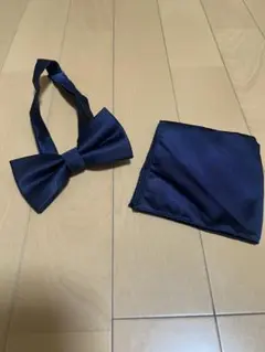 ネイビー 蝶ネクタイハンカチ セット
