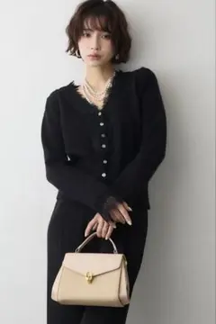 【SALE】Frene レースVラインボタンニット ブラック　フラーネ同型