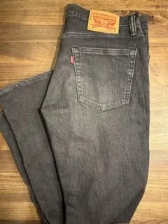 Levi's 511 ブラック ストレートデニム