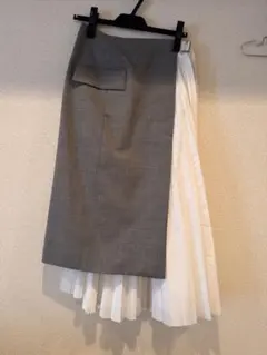 sacai プリーツスカート グレー×ホワイト サイズ1のサムネイル