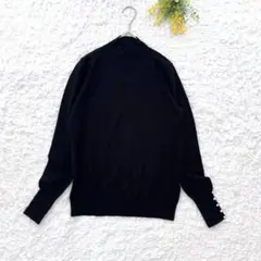 セゾンドパピヨン　ハイネックニット　黒　M 袖パール　薄手　着痩せ　大人上品