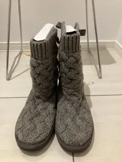 *ピンク様専用　美品) UGG ムートンブーツ グレー 編み込みデザイン