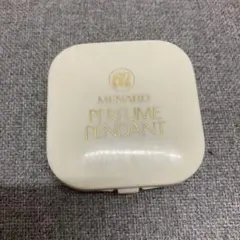 昭和レトロ　美品MENARD PERFUME PENDANT 香水ペンダントのサムネイル