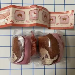 モンチッチ×ハローキティ　スクエアポーチ　2点セット①