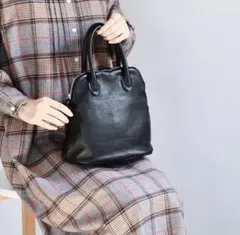 deux C ドゥ・セー レザーボストンバッグのサムネイル