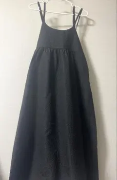 GRL キャミソールワンピース　エンボス加工　ブラック