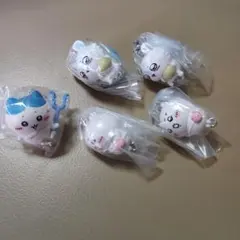 ちいかわ　つまんでつなげてますこっと　５個