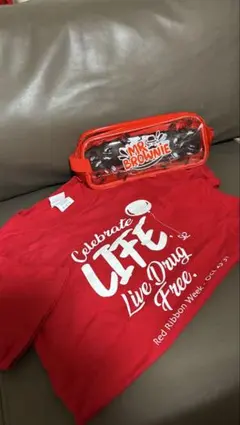 Tシャツ、ポーチ、2点セット