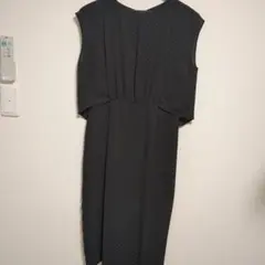 ブラックドットノースリーブワンピース