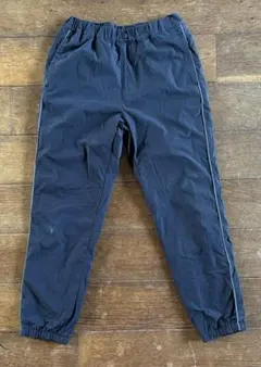 キッズ　男の子　女の子140　UNIQLO　ブラック　裏起毛パンツ ゴムウエスト