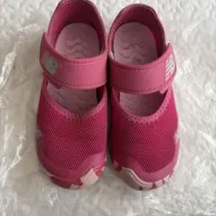 New Balance ピンク サンダル 陸水可能　17㎝