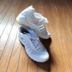 NIKE スニーカー　 白