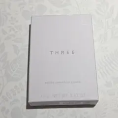 THREE セイクリッドスペース フェイスパウダー　スリーのサムネイル