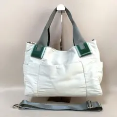 イアパピヨネ 《撥水》ショルダー付き 樹脂パーツトートバッグMサイズ