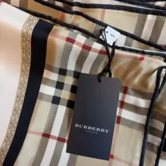 BURBERRYバーバリー リバーシブル スキニースカーフ ノバチェック×花柄