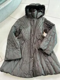 ダークグレー ミドルダウンジャケット ラビットファーフード付き