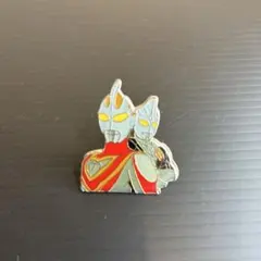 ☆ウルトラマン 当時物 昔のピンバッチ、ピンズ！円谷プロ 小学館
