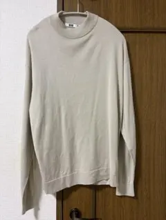 UNIQLO ベージュ クルーネックセーター