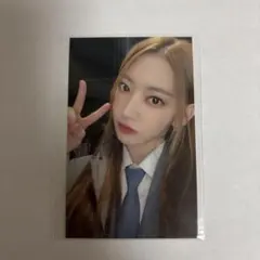 LE SSERAFIM ANTIFRAGILE サクラ ラキドロ トレカ