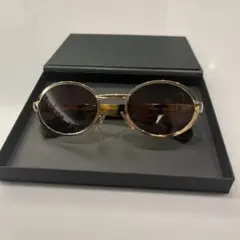 Max Mara オーバル型ゴールドフレームサングラス