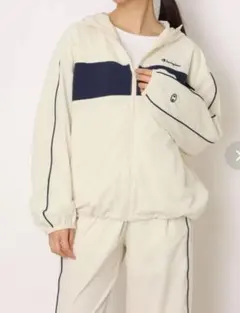 Champion レディース クロスジャケット （アイボリー）