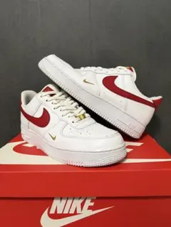 NIKE AIR FORCE 1 ホワイト レッド×ゴールド　27.5cm